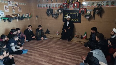 تصاویر/ بازدید دانش آموزان مدرسه شهید مفتح خوی از مدرسه علمیه امام خمینی (ره) شهرستان خوی