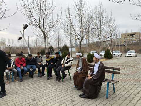 تصاویر/ بازدید دانش آموزان مدرسه شهید مفتح خوی از مدرسه علمیه امام خمینی (ره) شهرستان خوی