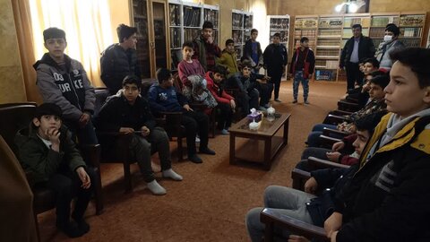 تصاویر/ بازدید دانش آموزان مدرسه شهید مفتح خوی از مدرسه علمیه امام خمینی (ره) شهرستان خوی