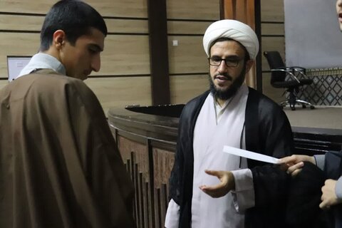 تصاویر/ نشست علمی با موضوع توضیح و تبیین طرح مطالعاتی شهید مطهری در مدرسه علمیه امام خامنه‌ای ارومیه