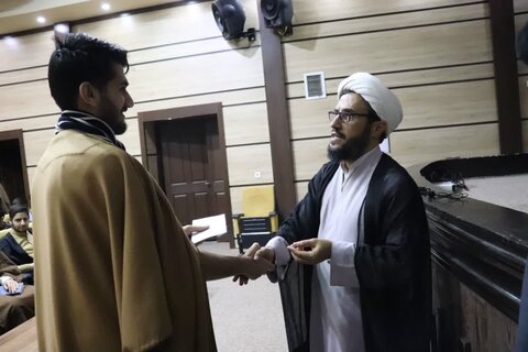 تصاویر/ نشست علمی با موضوع توضیح و تبیین طرح مطالعاتی شهید مطهری در مدرسه علمیه امام خامنه‌ای ارومیه