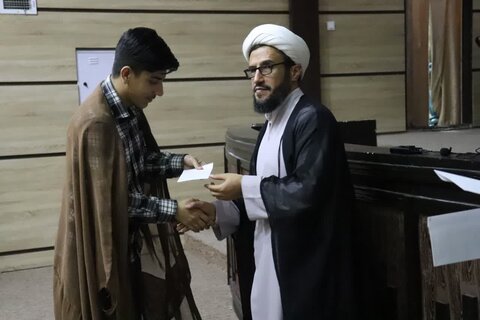 تصاویر/ نشست علمی با موضوع توضیح و تبیین طرح مطالعاتی شهید مطهری در مدرسه علمیه امام خامنه‌ای ارومیه