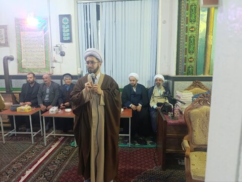 تصاویر/ برگزاری محافل انس با قرآن کریم در مساجد سلماس به همت مدرسه علمیه این شهرستان