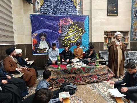 تصاویر/ برگزاری محافل انس با قرآن کریم در مساجد سلماس به همت مدرسه علمیه این شهرستان