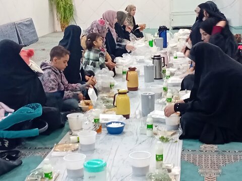 تصاویر/برگزاری ضیافت افطاری در موسسه آموزش عالی ریحانة الرسول ساوه