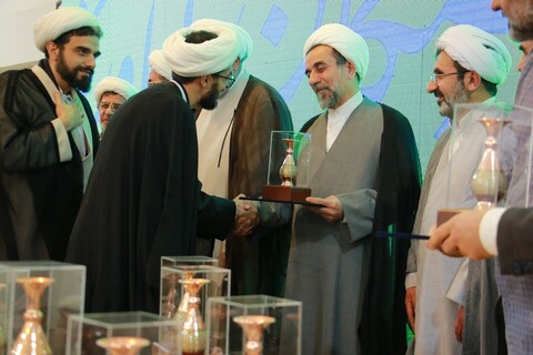 تصاویر|همایش تجلیل از استعدادهای برتر حوزه علمیه اصفهان