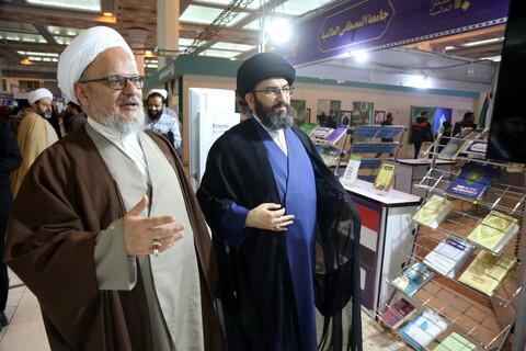 تصاویر/ بازدیدحجت الاسلام والمسلمین سید مصطفی حسینی، نماینده ولی فقیه و امام جمعه زنجان از سی و دومین نمایشگاه بین المللی قرآن کریم