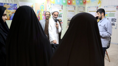تصاویر/ غرفه گفتمان مقاومت و شهدای روحانی در بخش حوزوی سی و دومین نمایشگاه بین المللی قرآن کریم