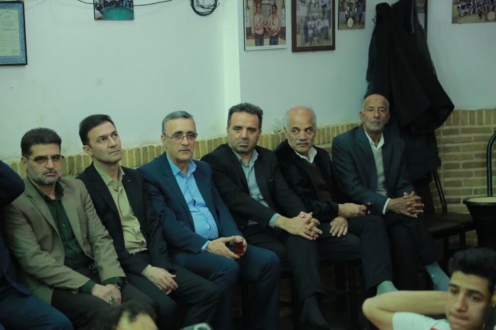 عطر معنویت با «آیین پهلوانی در ضیافت رمضان» در کاشان پراکنده شد+عکس