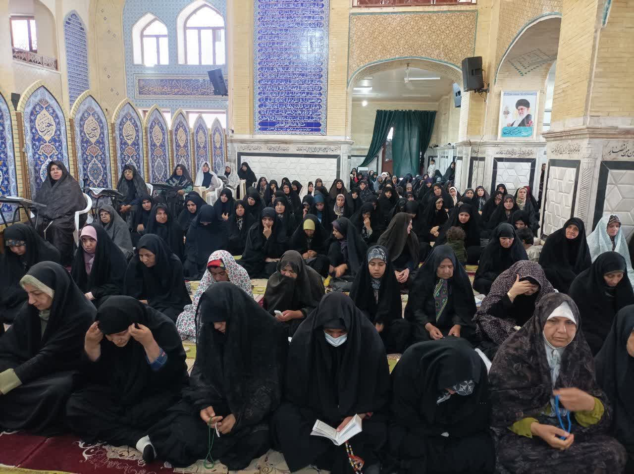 تصاویر/ اقامه نماز جمعه بم