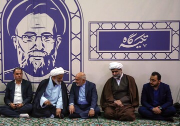 حجت‌الاسلام و المسلمین شفیعی از سرمایه‌های ارزشمند علمی و اجتماعی بود