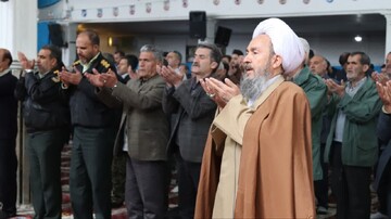 تصاویر/ اقامه نماز جمعه شهرستان شاهین‌دژ