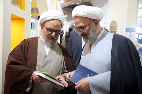 تصاویر/ بازدید رئیس کمیسیون اصل ۹۰ مجلس از بخش حوزوی نمایشگاه قرآن