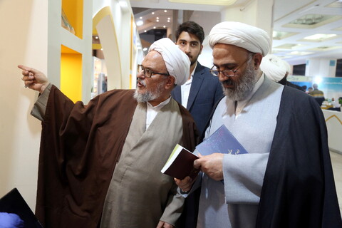تصاویر/ بازدید رئیس کمیسیون اصل ۹۰ مجلس از بخش حوزوی نمایشگاه قرآن