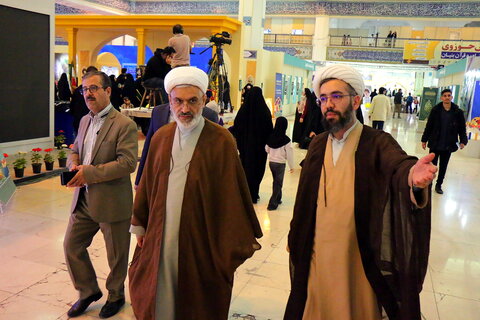 تصاویر/ حال و هوای نهمین روز سی و دومین نمایشگاه بین المللی قرآن کریم