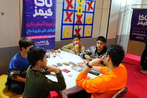 تصاویر/ حال و هوای نهمین روز سی و دومین نمایشگاه بین المللی قرآن کریم