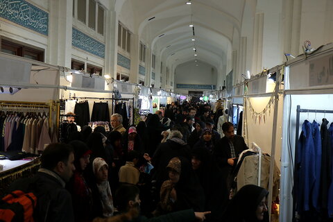 تصاویر/ غرفه طراحی پوشاک ایرانی اسلامی در مصلّی امام خمینی ره