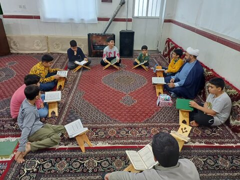 تصاویر/مراسم جزخوانی قرآن با محوریت «زندگی با آیهها» در روستای یغواسی کامیاران
