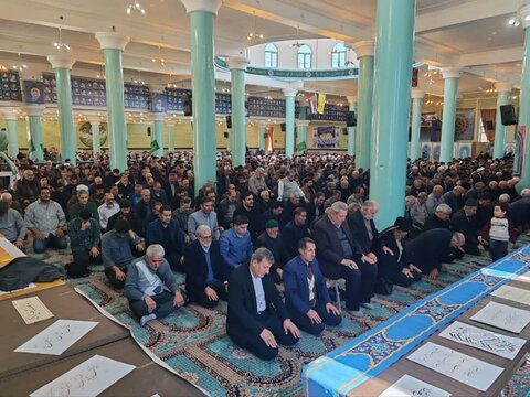 تصاویر/ اقامه نماز جمعه تکاب