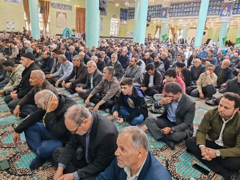 تصاویر/ اقامه نماز جمعه تکاب