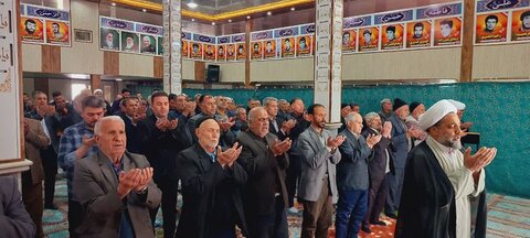 تصاویر/ اقامه نماز جمعه شهر کشاورز