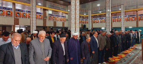 تصاویر/ اقامه نماز جمعه شهر کشاورز