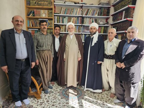 تصاویر/ دیدار حجت‌الاسلام والمسلمین پورذهبی با ماموستا عثمان زرین؛ امام جمعه روستای اندرآب سنندج