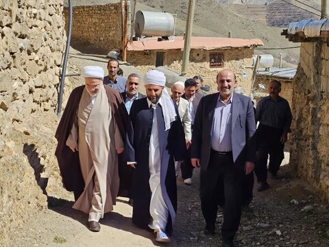 تصاویر/ دیدار حجت‌الاسلام والمسلمین پورذهبی با ماموستا عثمان زرین؛ امام جمعه روستای اندرآب سنندج