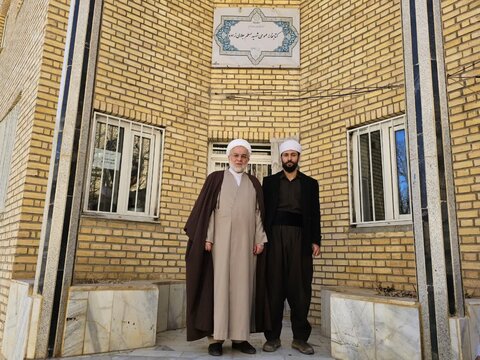 تصاویر/ دیدار حجت‌الاسلام والمسلمین پورذهبی با ماموستا عثمان زرین؛ امام جمعه روستای اندرآب سنندج