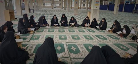 تصاویر اقامه نماز جمعه خرم آباد