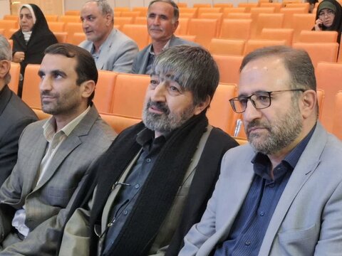 تصاویر/ برگزاری سومین جشن گلریزان در آران و بیدگل