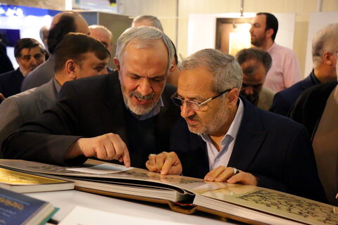 تصاویر/ بازدید وزیر آموزش و پرورش از سی و دومین نمایشگاه بین المللی قرآن کریم