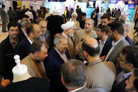 تصاویر/ بازدید وزیر آموزش و پرورش از سی و دومین نمایشگاه بین المللی قرآن کریم