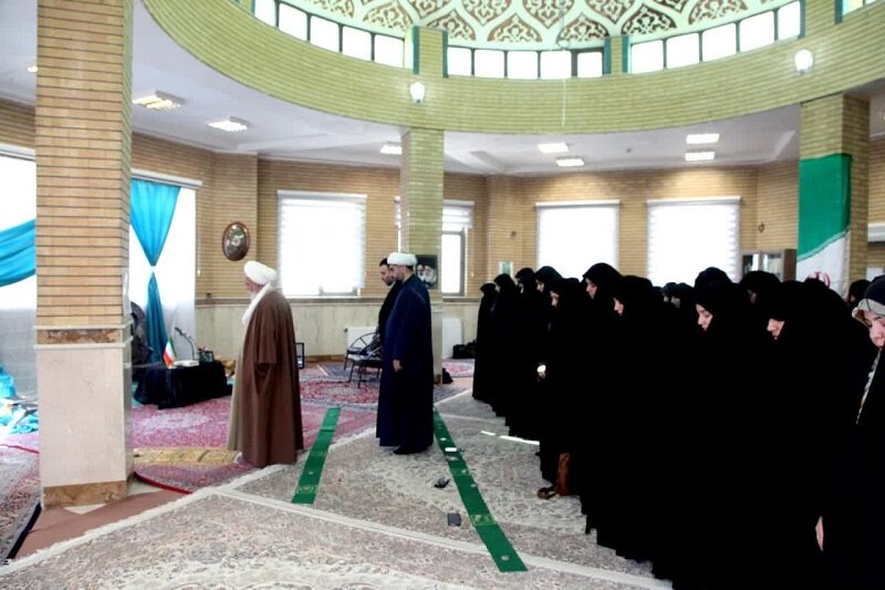 حضور بانوان عالمه در تبلیغ معارف دینی، ضرورتی انکارناپذیر است