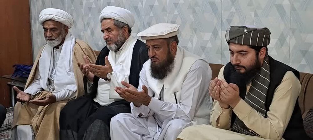 دیدرا نایب رئیس شورای علمای شیعه پاکستان از دارالعلوم حقانیه و ابراز همدردی با خانواده حامد الحق