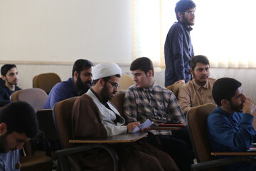 تصاویر/  دومین دوره میثاق طلبگی طلاب جدیدالورود شهرستان اهواز