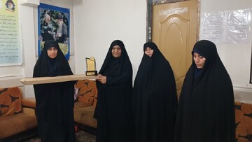 تقدیر مدیر حوزه علمیه خواهران خوزستان از خیّر شهرستان هفتکل