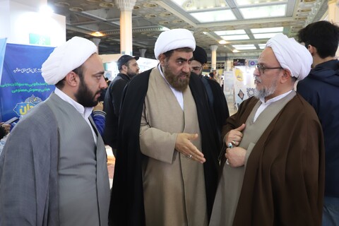 تصاویر/ بازدید مدیر حوزه‌ علمیه قزوین از بخش حوزوی سی و دومین نمایشگاه بین‌المللی قرآن کریم