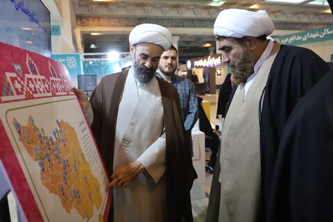 تصاویر/ بازدید مدیر حوزه‌ علمیه قزوین از بخش حوزوی سی و دومین نمایشگاه بین‌المللی قرآن کریم