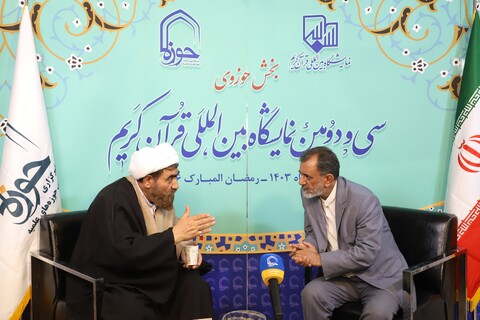 تصاویر/ بازدید مدیر حوزه‌ علمیه قزوین از بخش حوزوی سی و دومین نمایشگاه بین‌المللی قرآن کریم