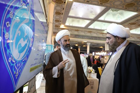 تصاویر/ بازدید مدیر حوزه‌ علمیه قزوین از بخش حوزوی سی و دومین نمایشگاه بین‌المللی قرآن کریم