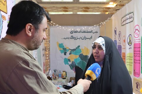 تصاویر/ حال و هوای بخش حوزوی در دهمین روز نمایشگاه بین المللی قرآن کریم