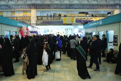 تصاویر/ حال و هوای بخش حوزوی در دهمین روز نمایشگاه بین المللی قرآن کریم