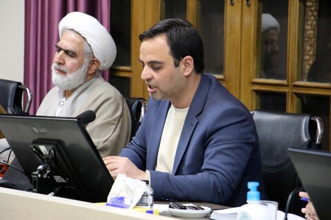 تصاویر| نشست بسیج اساتید و نخبگان حوزه با شهردار اصفهان