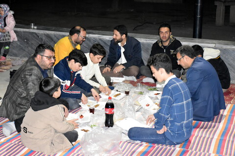 تصاویر/ دورهمی خانواده های خوش جمعیت قرآنی به همراه ضیافت افطاری