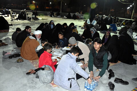 تصاویر/ دورهمی خانواده های خوش جمعیت قرآنی به همراه ضیافت افطاری