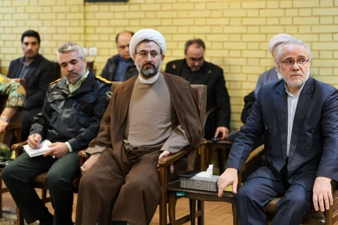 تصاویر | جلسه سیاستگذاری و برنامه ریزی روز جهانی قدس و یوم الله 12 فروردین