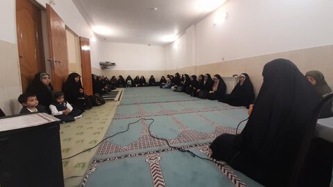 تصاویر/برگزاری مراسم افطاری ویژه طلاب مدرسه علمیه فاطمه الزهرا ساوه در شب میلاد امام حسن مجتبی علیه السلام