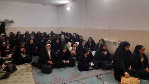 تصاویر/برگزاری مراسم افطاری ویژه طلاب مدرسه علمیه فاطمه الزهرا ساوه در شب میلاد امام حسن مجتبی علیه السلام