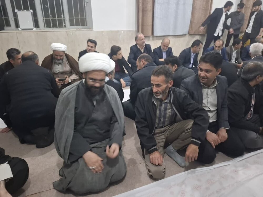 ضیافت افطار شب سیزدهم ماه مبارک رمضان در قمصر برگزار شد